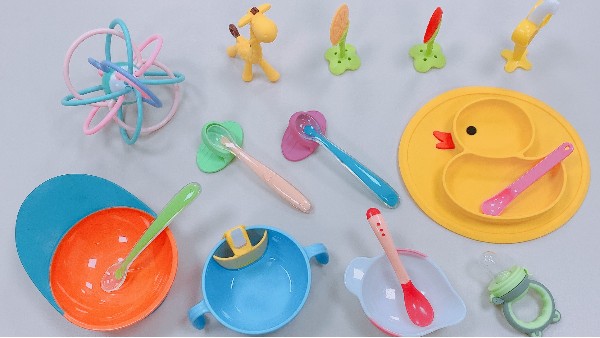 矽膠餐具和不鏽鋼餐具的優缺點（diǎn），哪種會更好呢？