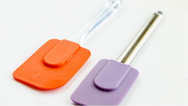 激光（guāng）打標加工廠哪家好？伊人在线视频矽（guī）膠技術怎麽樣？