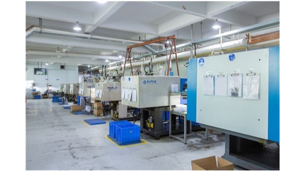 該如何進行汽車矽膠按鍵（jiàn）上麵的字符和圖案刮漆工藝