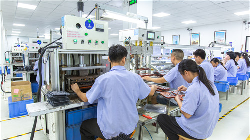 矽膠（jiāo）按鍵生產廠（chǎng）家產品的質量如何（hé）來保（bǎo）證