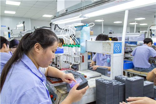 矽膠按（àn）鍵生產毛邊處理哪家效果和質量好