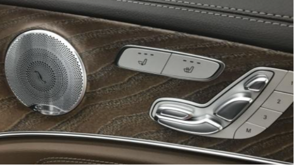 汽車中控按（àn）鍵