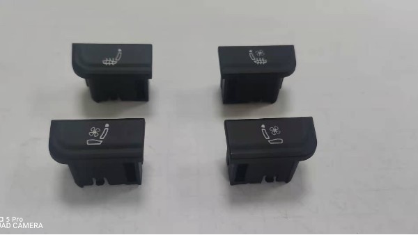 東（dōng）莞做矽膠（jiāo）的廠家需要怎麽對比？正確對比方法是（shì）什麽？